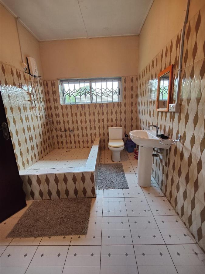 Tumi Hostel Kumasi Zewnętrze zdjęcie
