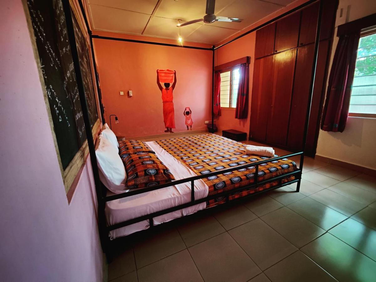 Tumi Hostel Kumasi Zewnętrze zdjęcie