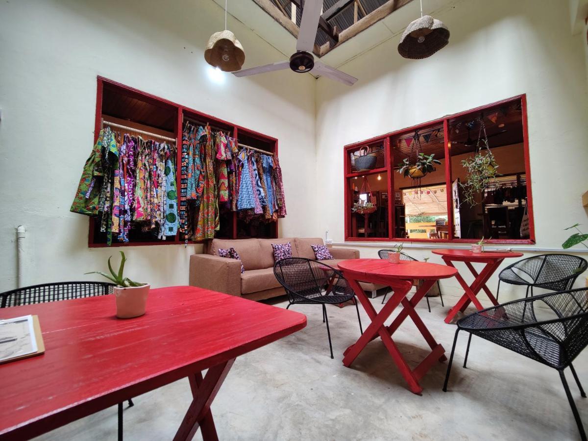 Tumi Hostel Kumasi Zewnętrze zdjęcie