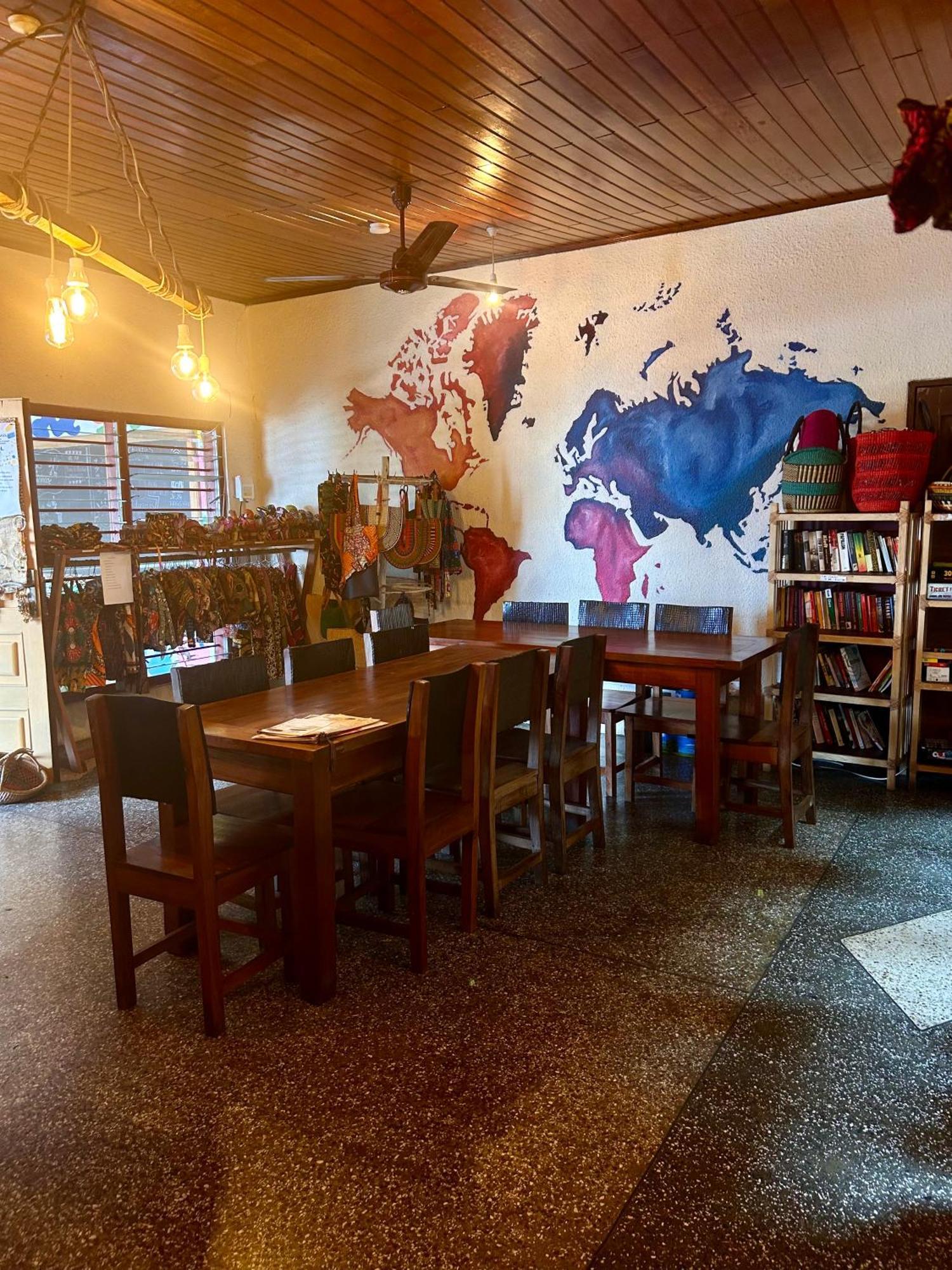Tumi Hostel Kumasi Zewnętrze zdjęcie