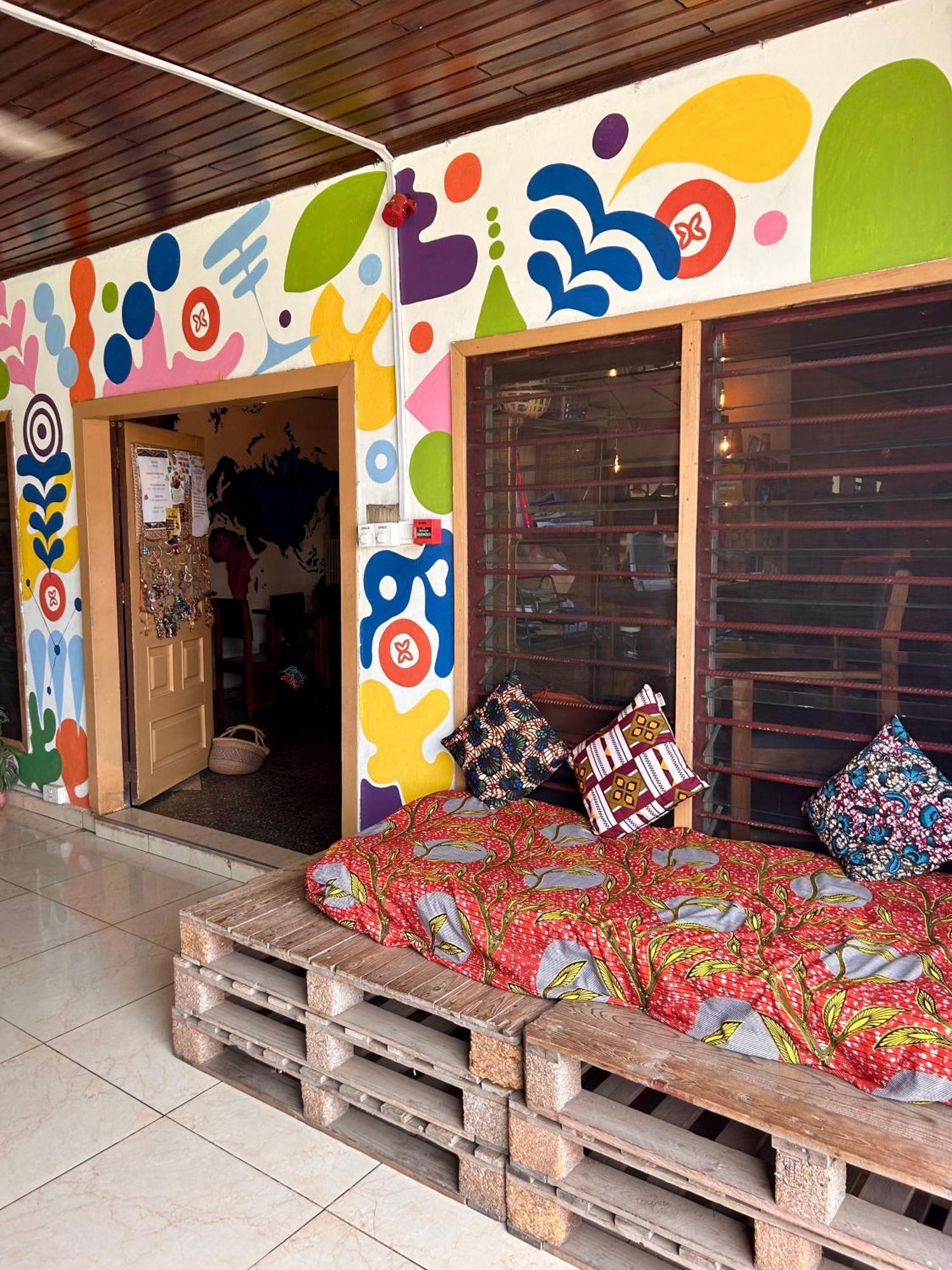 Tumi Hostel Kumasi Zewnętrze zdjęcie