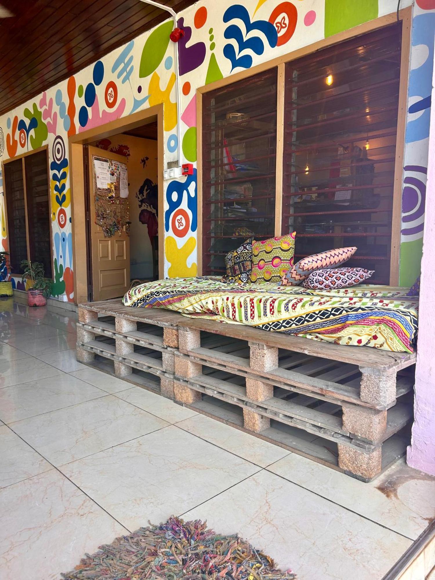 Tumi Hostel Kumasi Zewnętrze zdjęcie