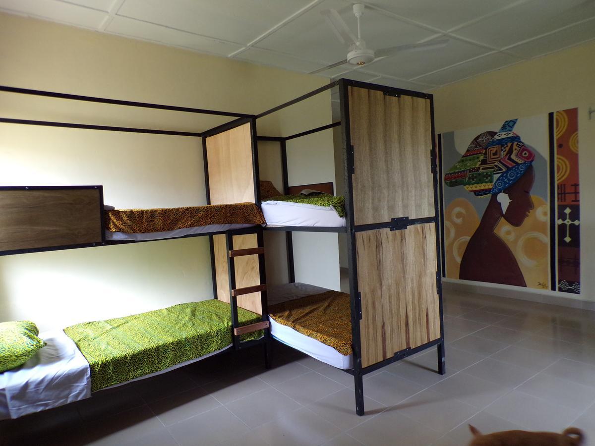 Tumi Hostel Kumasi Zewnętrze zdjęcie